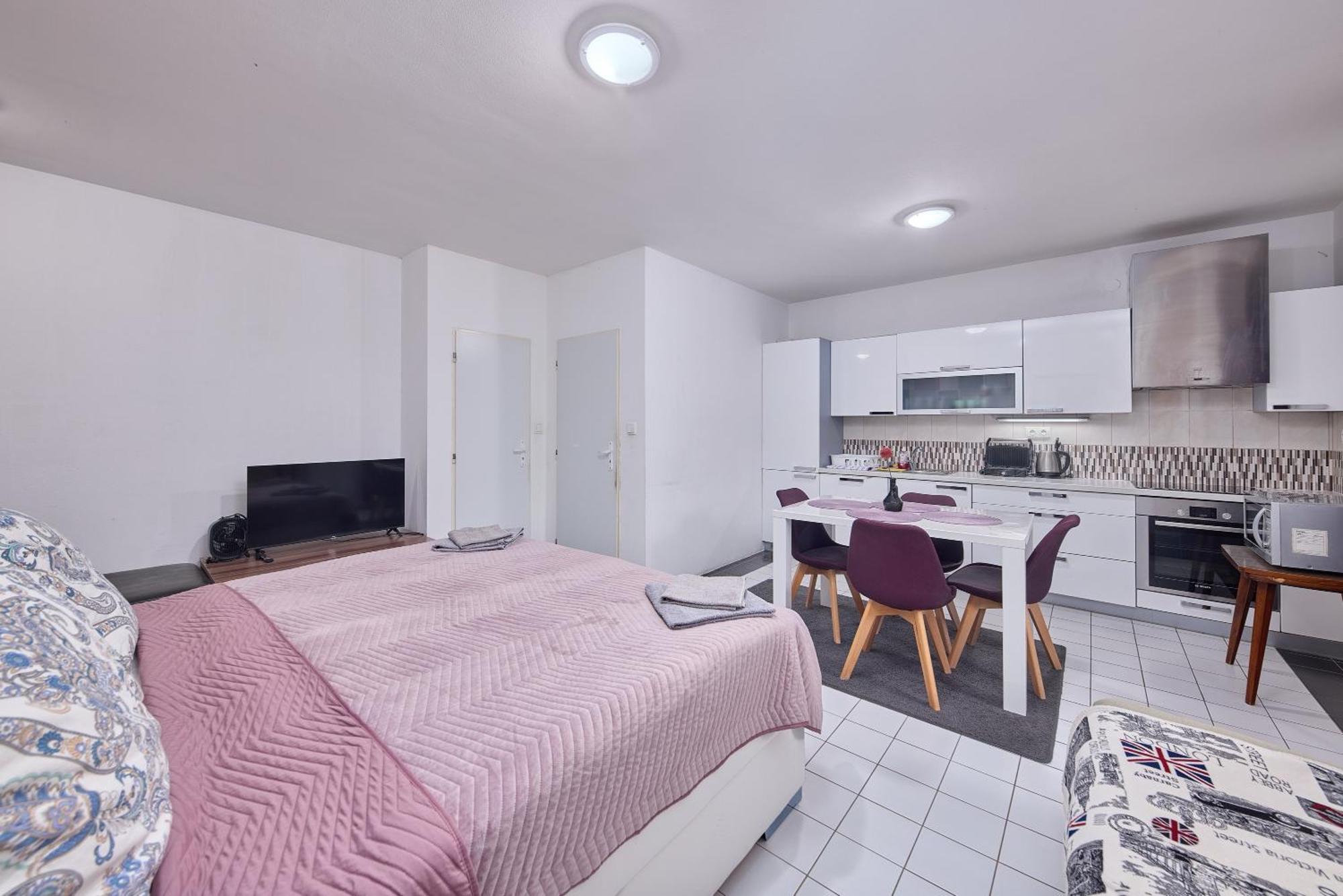 Relax Apartment Bratislava Ngoại thất bức ảnh